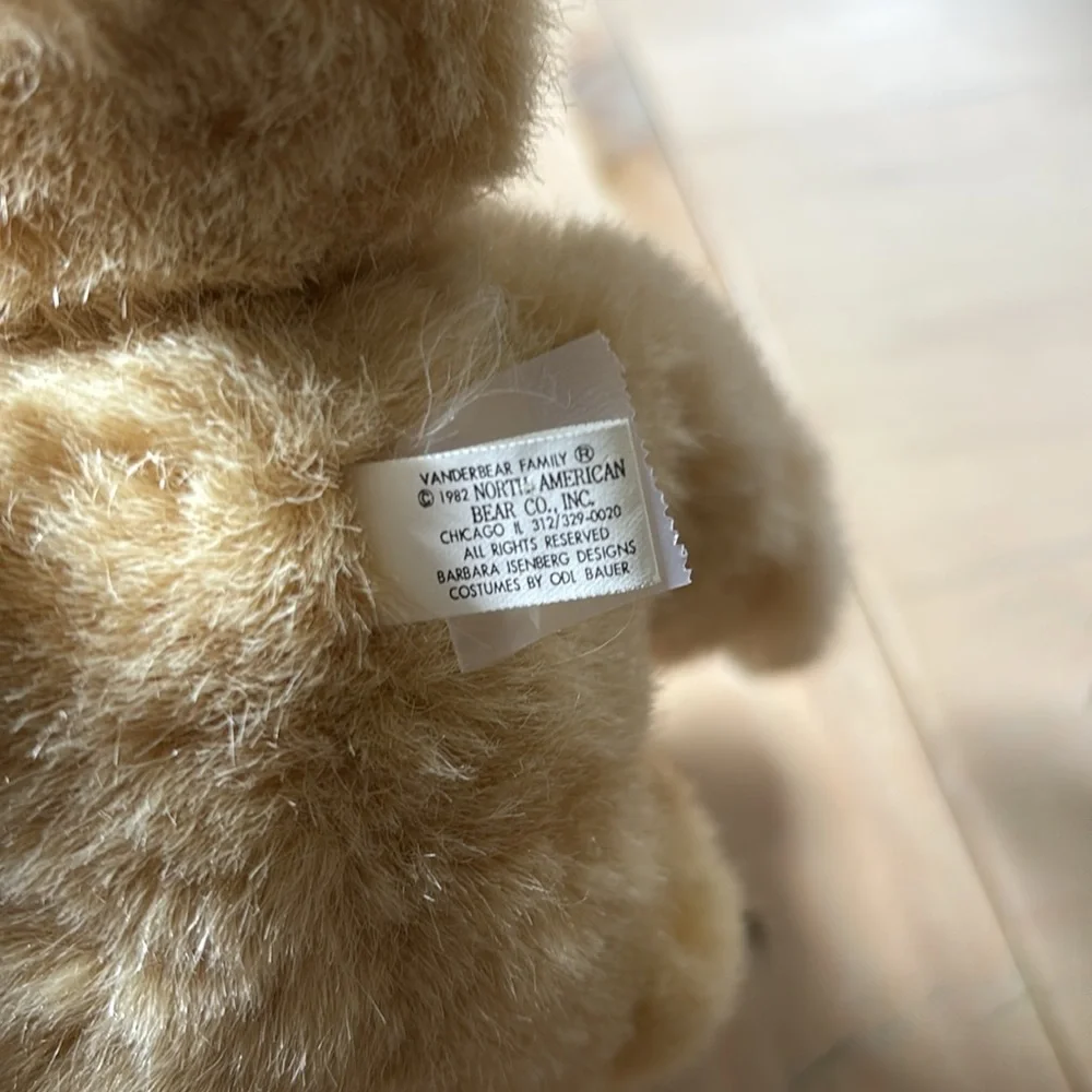 Muffy Vanderbear and Hoppy Vanderhare Collection - Picture 15 of 15